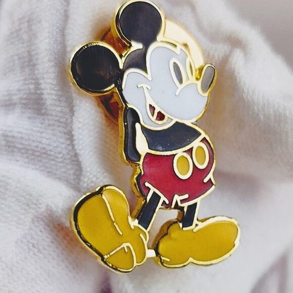 Vintage Disney Mickey Mouse Enamel Pin Classic Pose - Picture 2 of 7